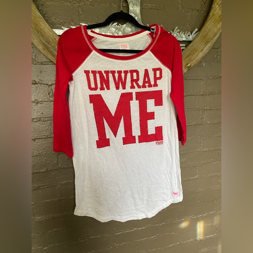 RARE Bling 💍 “Unwrap Me” sleep shirt CLASSIC PINK 🎁
